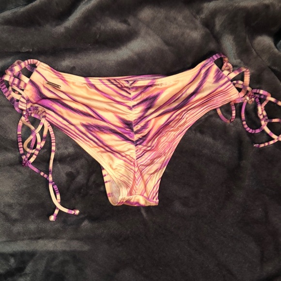 Victoria’s Secret tie dye lace up cheeky bottoms - Picture 2 of 3
